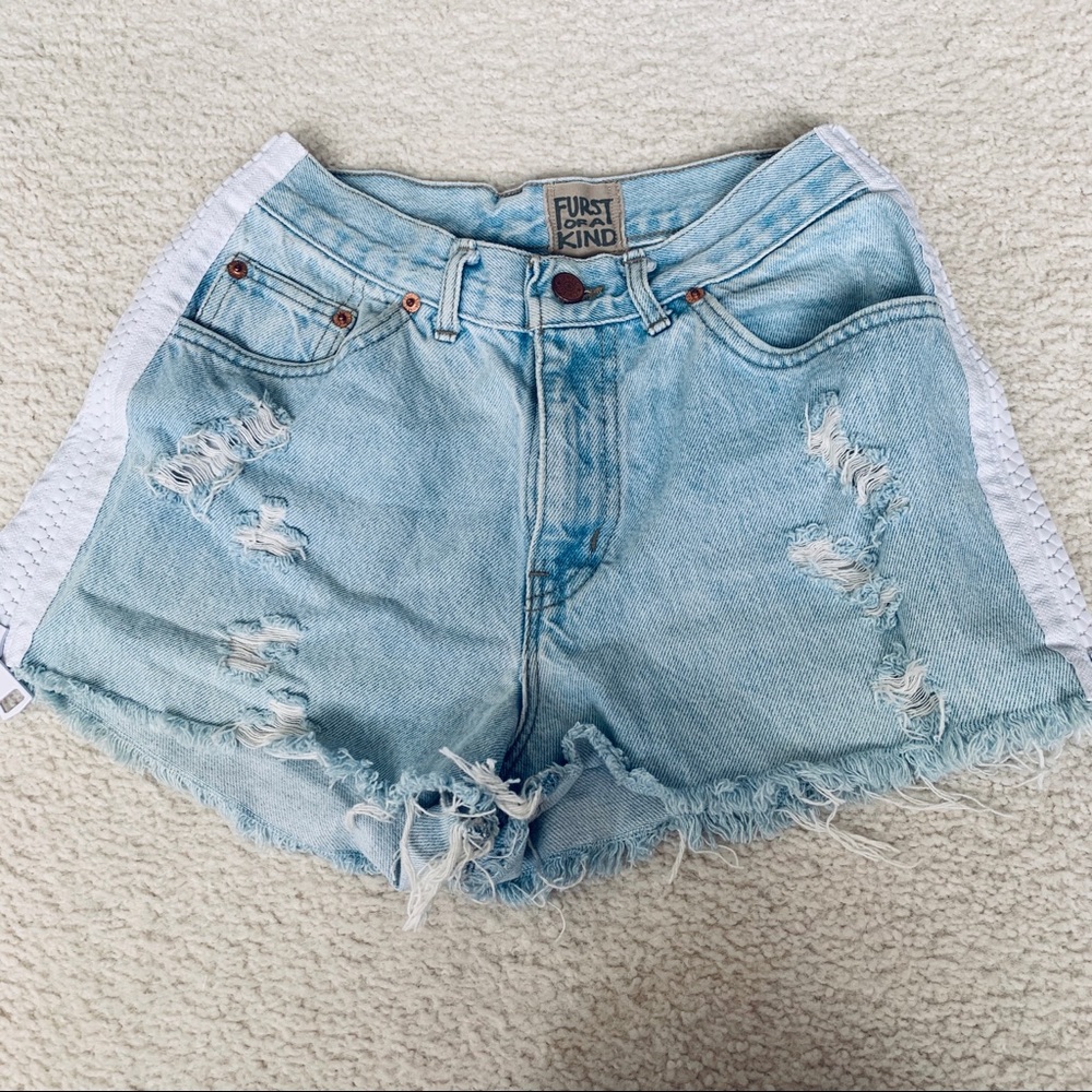 LF DENIM SHIRT W/ SIDE ZIPPER DETAIL